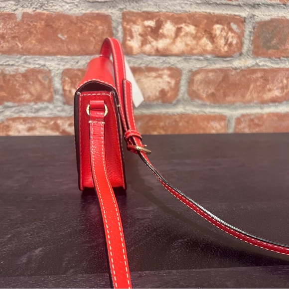 NWT. Kate Spade Red Crossbody Bag - Picture 3 of 3